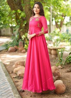 Rani pink hand embroidered anarkali with dupatta 3