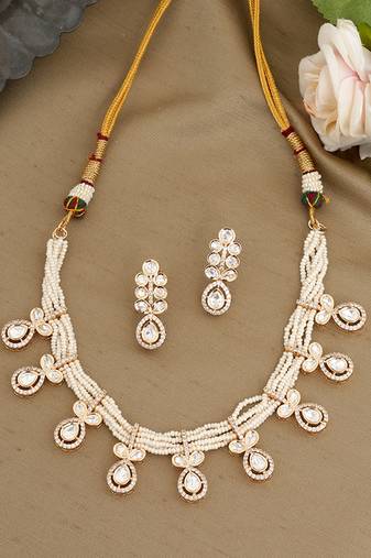 Gold plated kundan necklace set