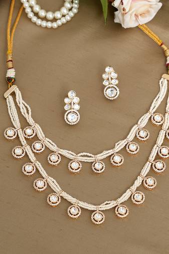 Gold plated kundan necklace set