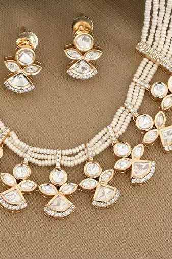 Gold plated kundan necklace set