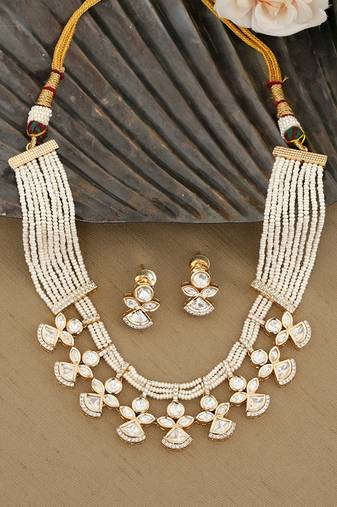 Gold plated kundan necklace set