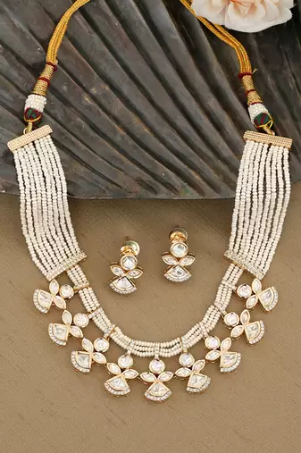 Gold plated kundan necklace set