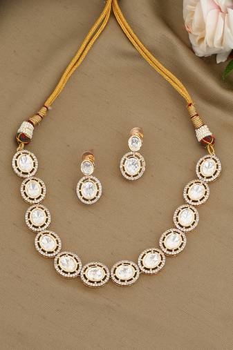 Gold plated kundan necklace set