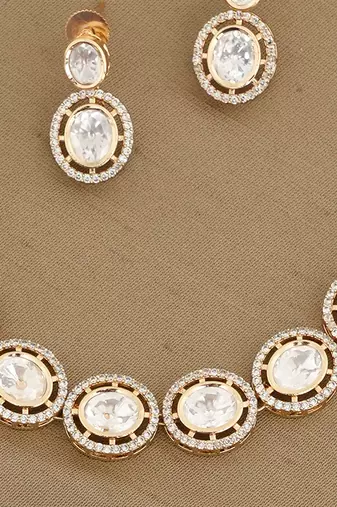 Gold plated kundan necklace set