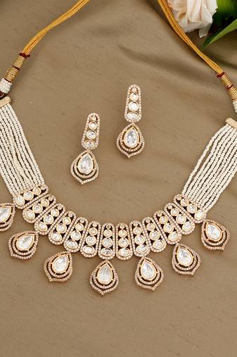 Gold plated kundan necklace set