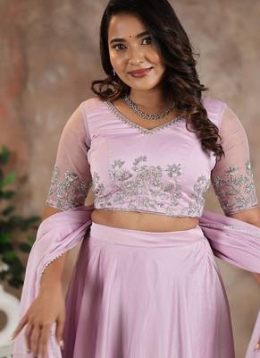 LILAC HANDEMBROIDERED BLOUSE WITH LEHENGA AND DUPATTA 2