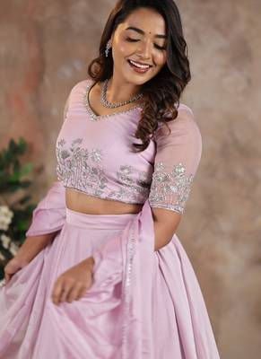 LILAC HANDEMBROIDERED BLOUSE WITH LEHENGA AND DUPATTA 3