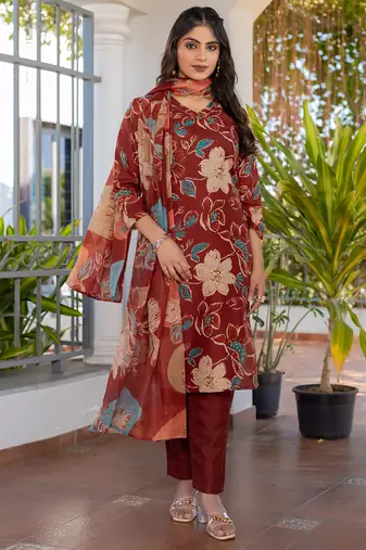 Women's maroon cotton blend printed designer kurta set with dupatta