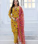 women   s yellow rayon printed kurta set