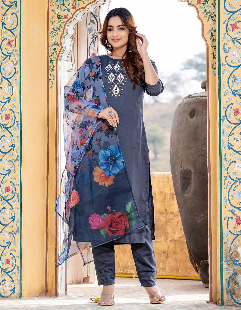 Women's dark grey silk handwork designer kurta set with dupatta