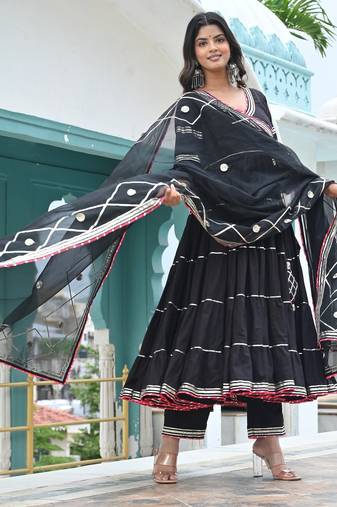 Black beauty tired anarkali