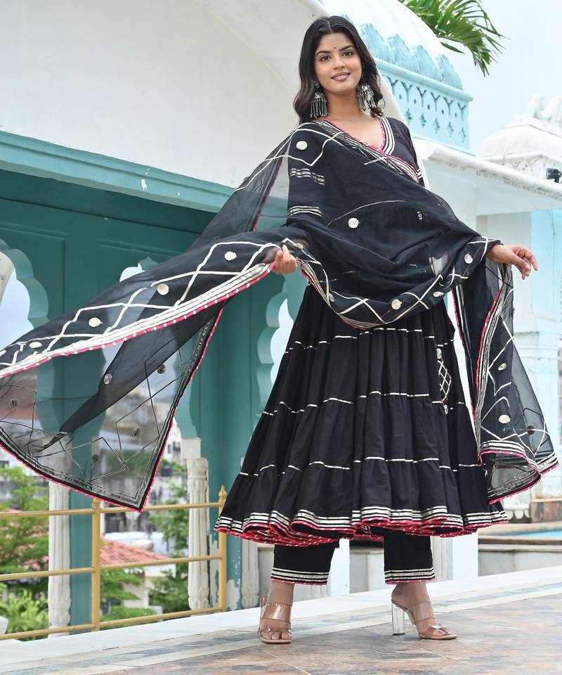 Black beauty tired anarkali