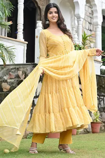 Smooth yellow leherya tired anarkali