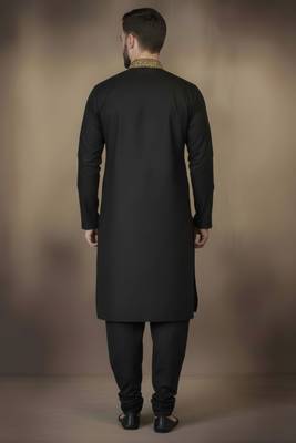 Black embroidered cotton kurta set 2