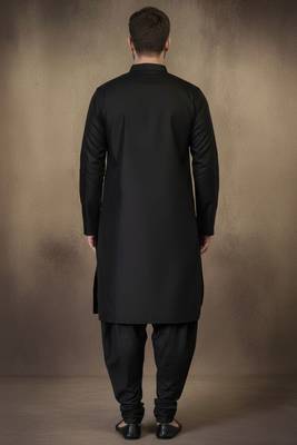 Black embroidered cotton kurta set 2