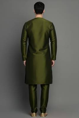 Mehandi embroidered dupion silk kurta set 2