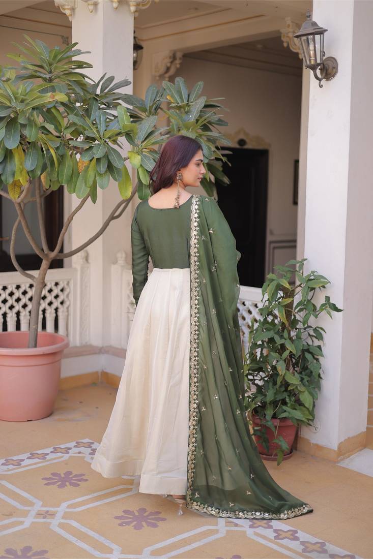Green cosmos zari sequins embroidered with heavy dupatta