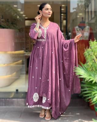 onion pink elegant embroidered pv chanderi pleated kurti set with dupatta 1