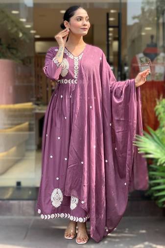 onion pink elegant embroidered pv chanderi pleated kurti set with dupatta