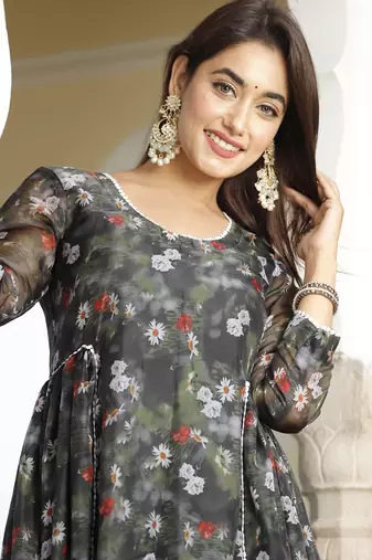 White and red rose orgenza set