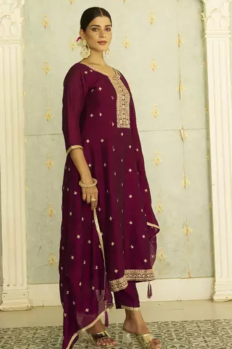 Purple women kurta pant dupatta set