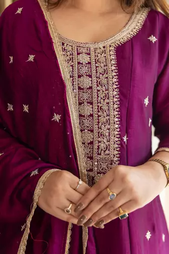 Purple women kurta pant dupatta set