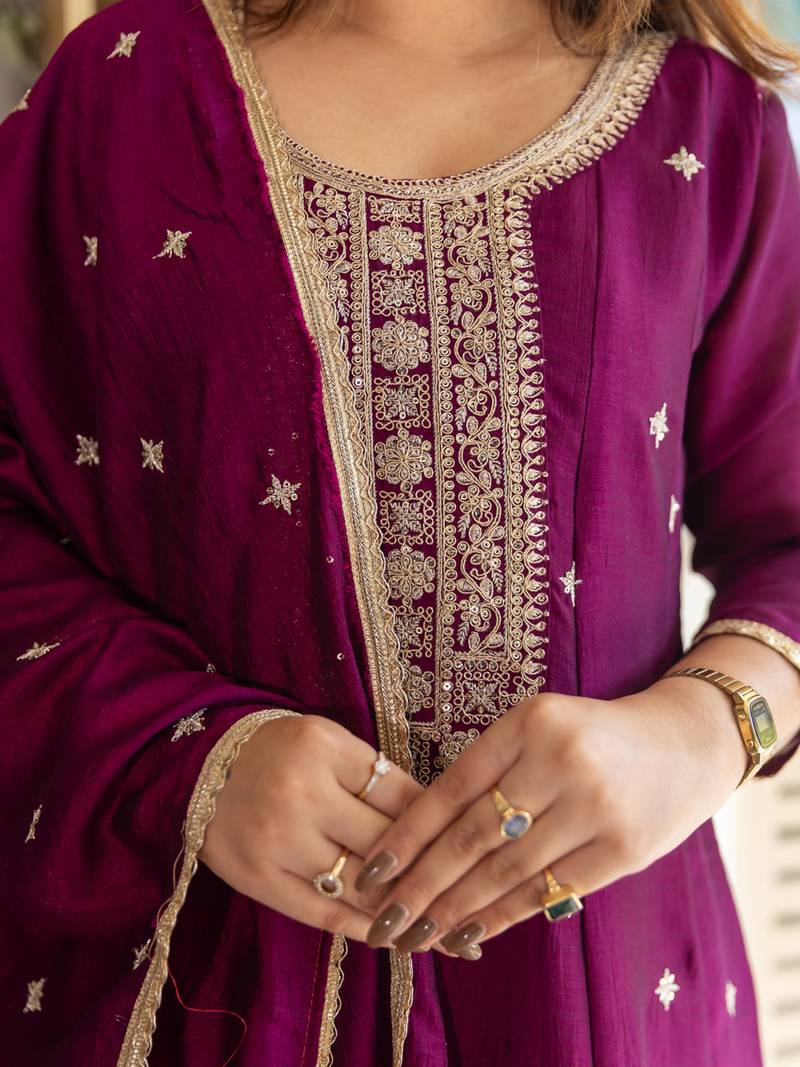 Purple women kurta pant dupatta set