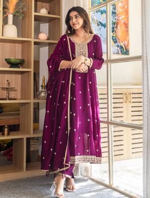 Purple women kurta pant dupatta set 3