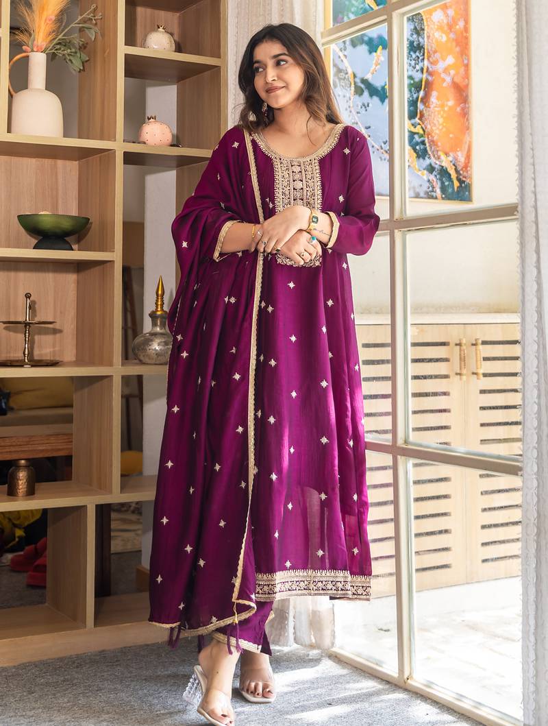 Purple women kurta pant dupatta set