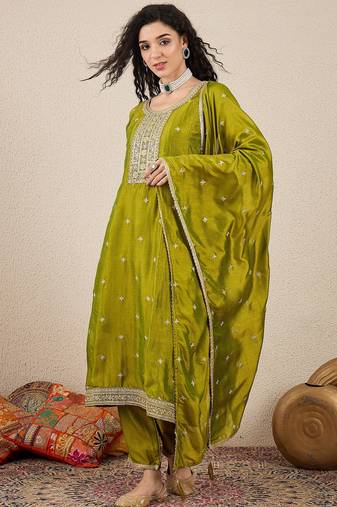Green women kurta pant dupatta set