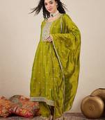 Green women kurta pant dupatta set
