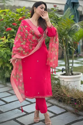 Pink women kurta pant dupatta set