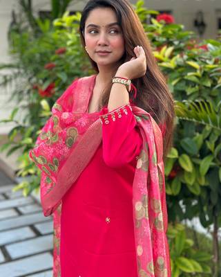 Pink women kurta pant dupatta set 3
