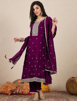 Purple women kurta pant dupatta set 1