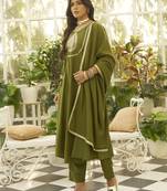 Green women kurta pant dupatta set