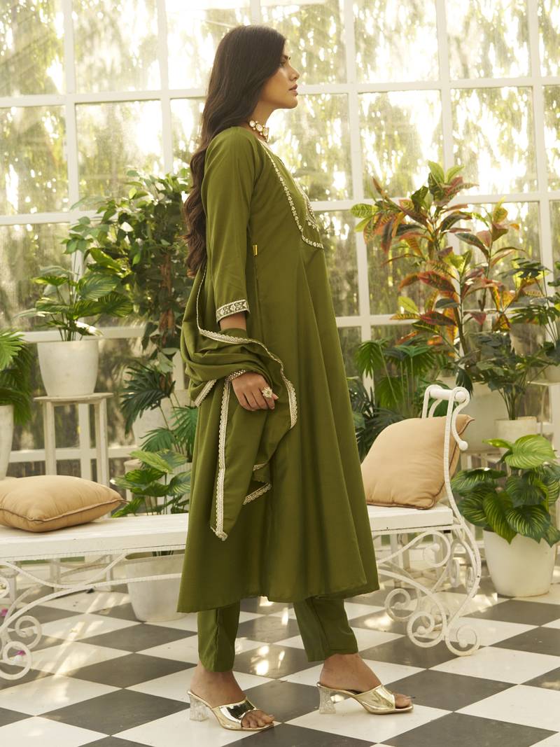 Green women kurta pant dupatta set