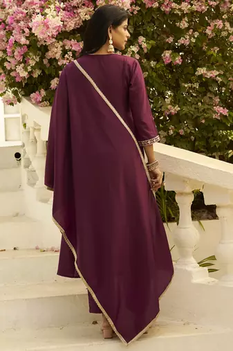 Purple women kurta pant dupatta set