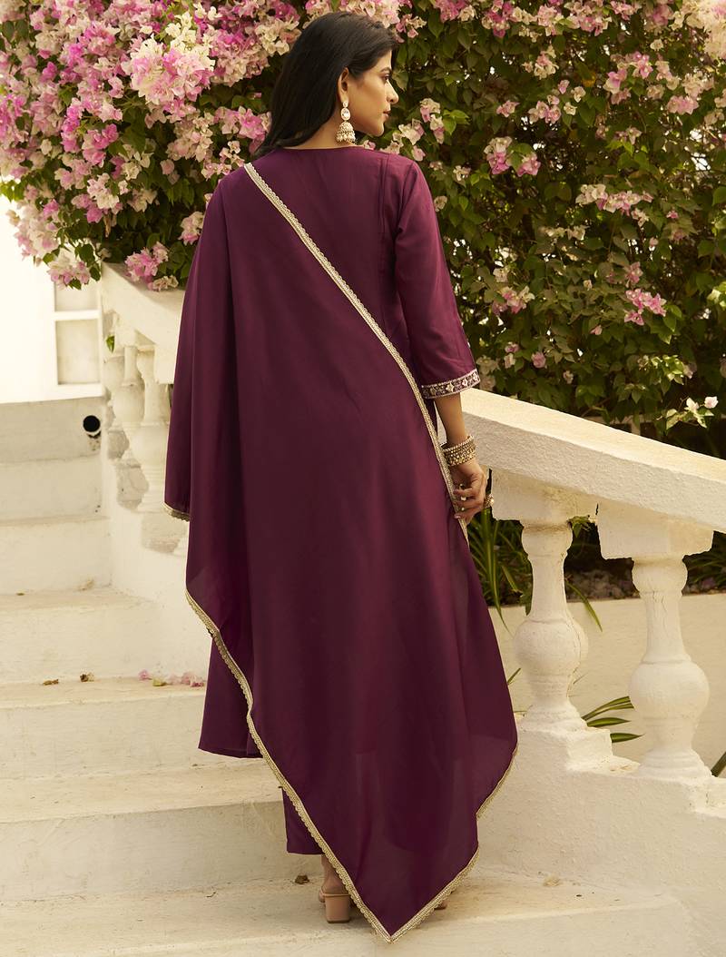 Purple women kurta pant dupatta set