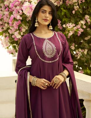 Purple women kurta pant dupatta set 3