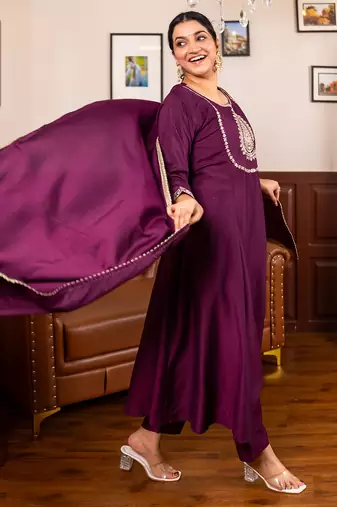Purple women kurta pant dupatta set
