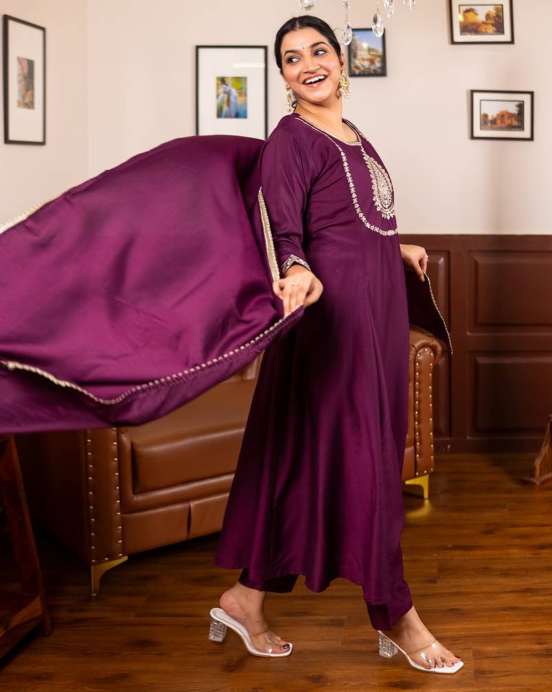 Purple women kurta pant dupatta set