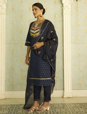 Blue women kurta pant dupatta set 1