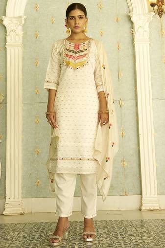 White women kurta pant dupatta set