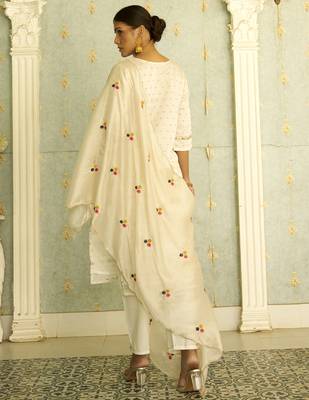 White women kurta pant dupatta set 2