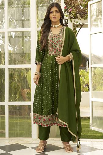 Green women kurta pant dupatta set