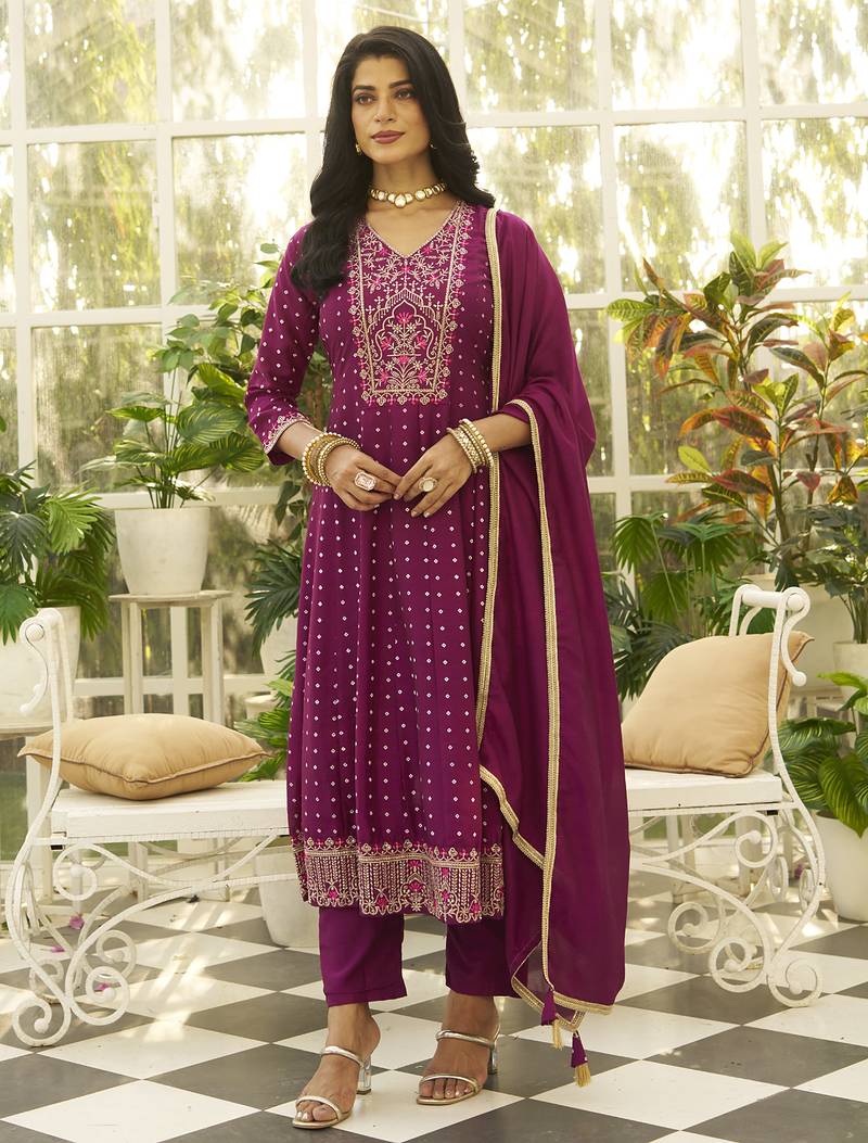 Purple women kurta pant dupatta set