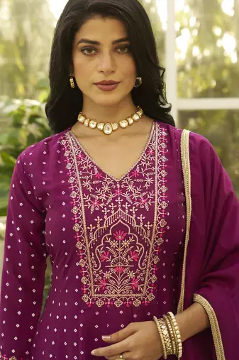 Purple women kurta pant dupatta set