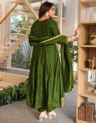 Green women kurta pant dupatta set 2