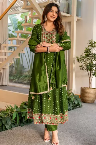 Green women kurta pant dupatta set