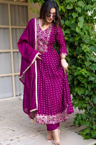 Purple women kurta pant dupatta set